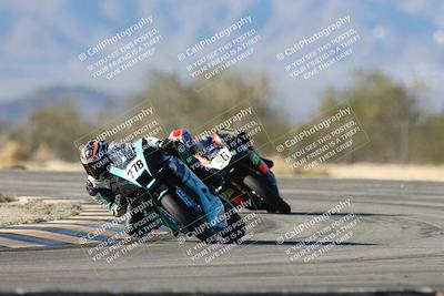 media/Dec-07-2025-CVMA (Sun) [[3e7d2de5dc]]/Race 12- Formula 40 MW and LW/